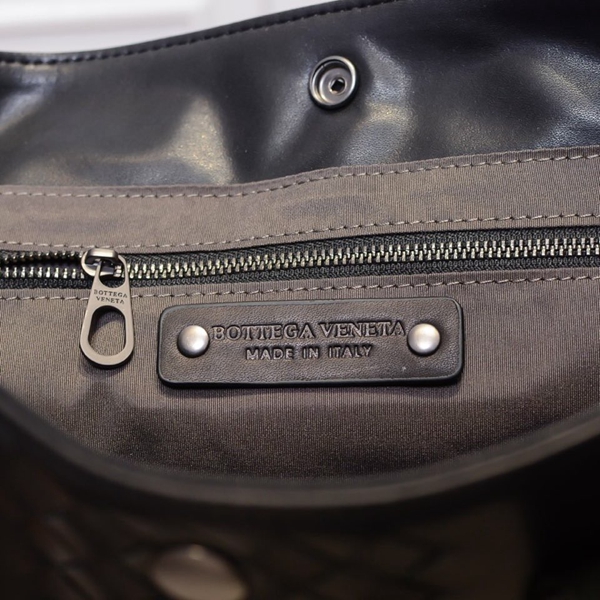 ボッテガヴェネタバッグ全体デザイン